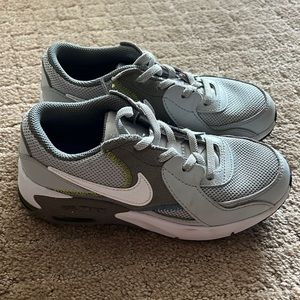 Nike Little Boy Airmax Sneakers 1.5 like new!